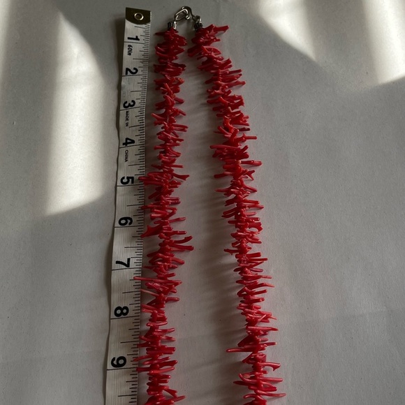 Unbranded Faux Plastic Red Coral Silver Tone Clasp Necklace 11 inch EUC - Picture 8 of 8